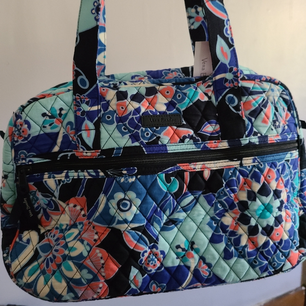 Compact weekender travel bag